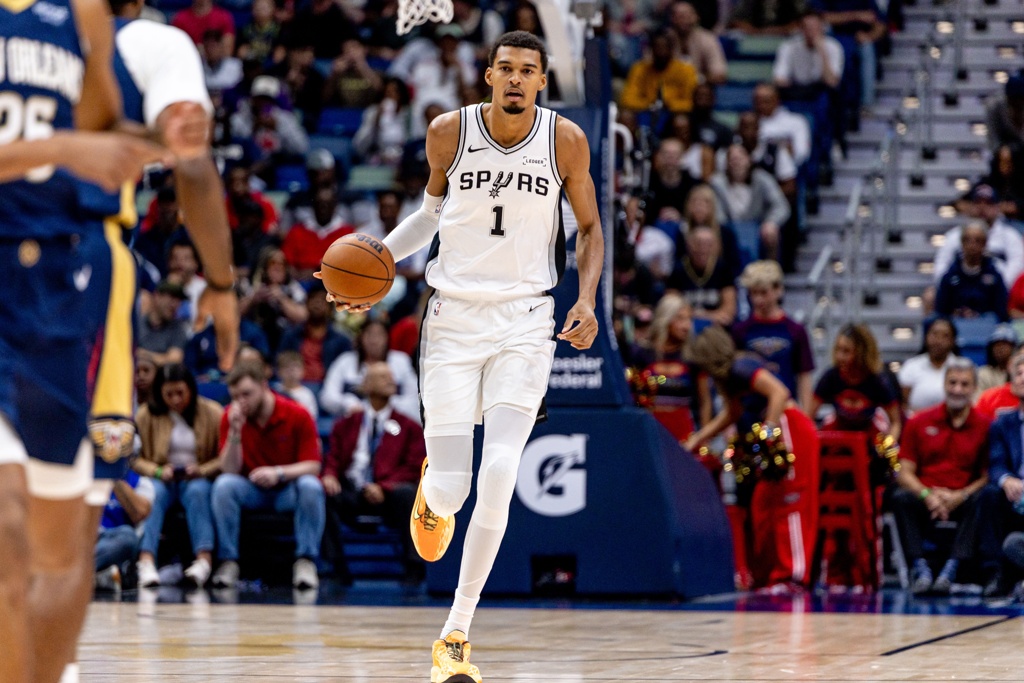 大梦：文班想找我补习时我以为他开玩笑 我说“你已经不用学了”